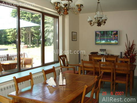 Hlebna Hotel 14